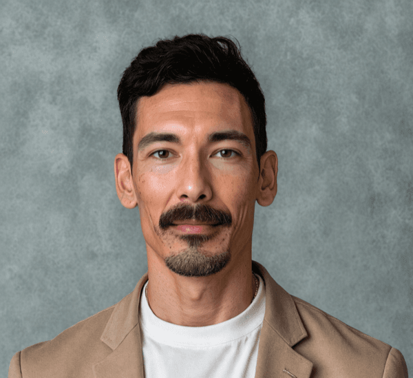 Stephen Mallory headshot